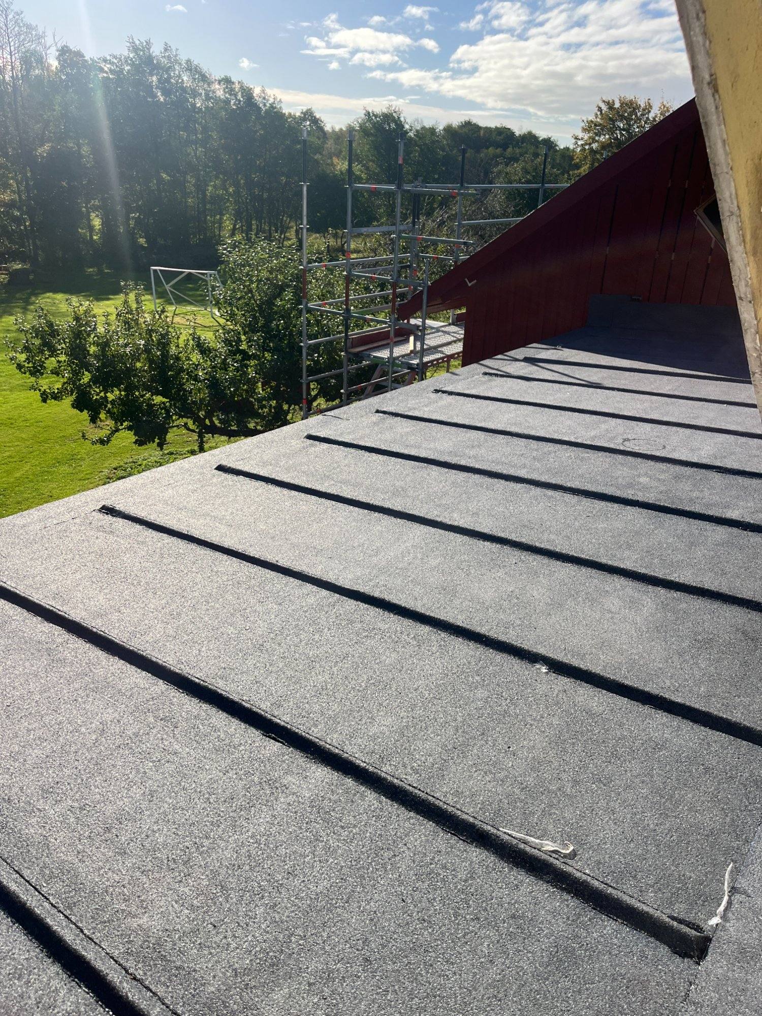 Papptak omläggning Varberg